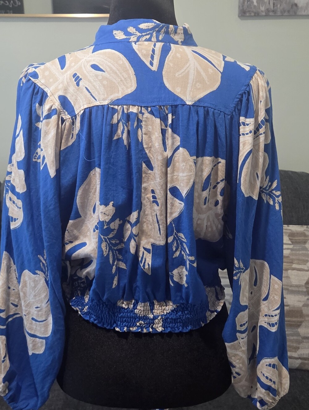 Rachel Zoe Blue and Cream Floral Tie-Waist Blouse - Picture 4 of 4